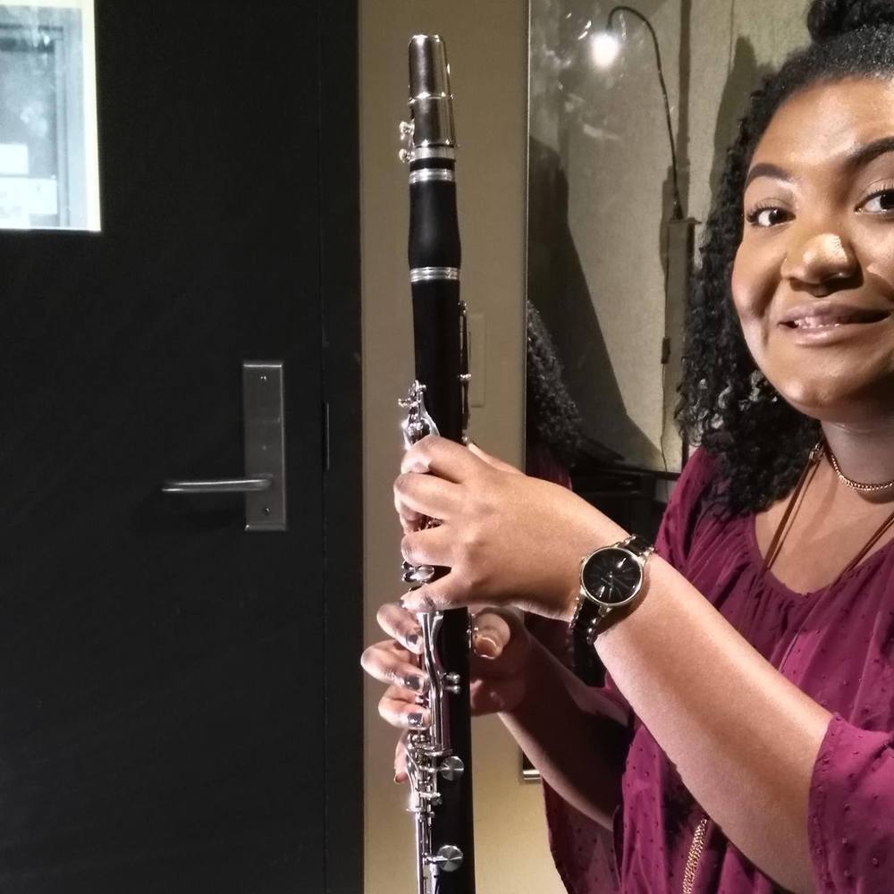 Meet your Posher, Cari